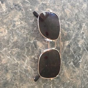 Woman’s sunglasses